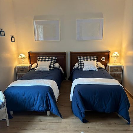 Chambres D'Hotes Le Tilleul Saint-Hilaire-des-Loges Exterior foto