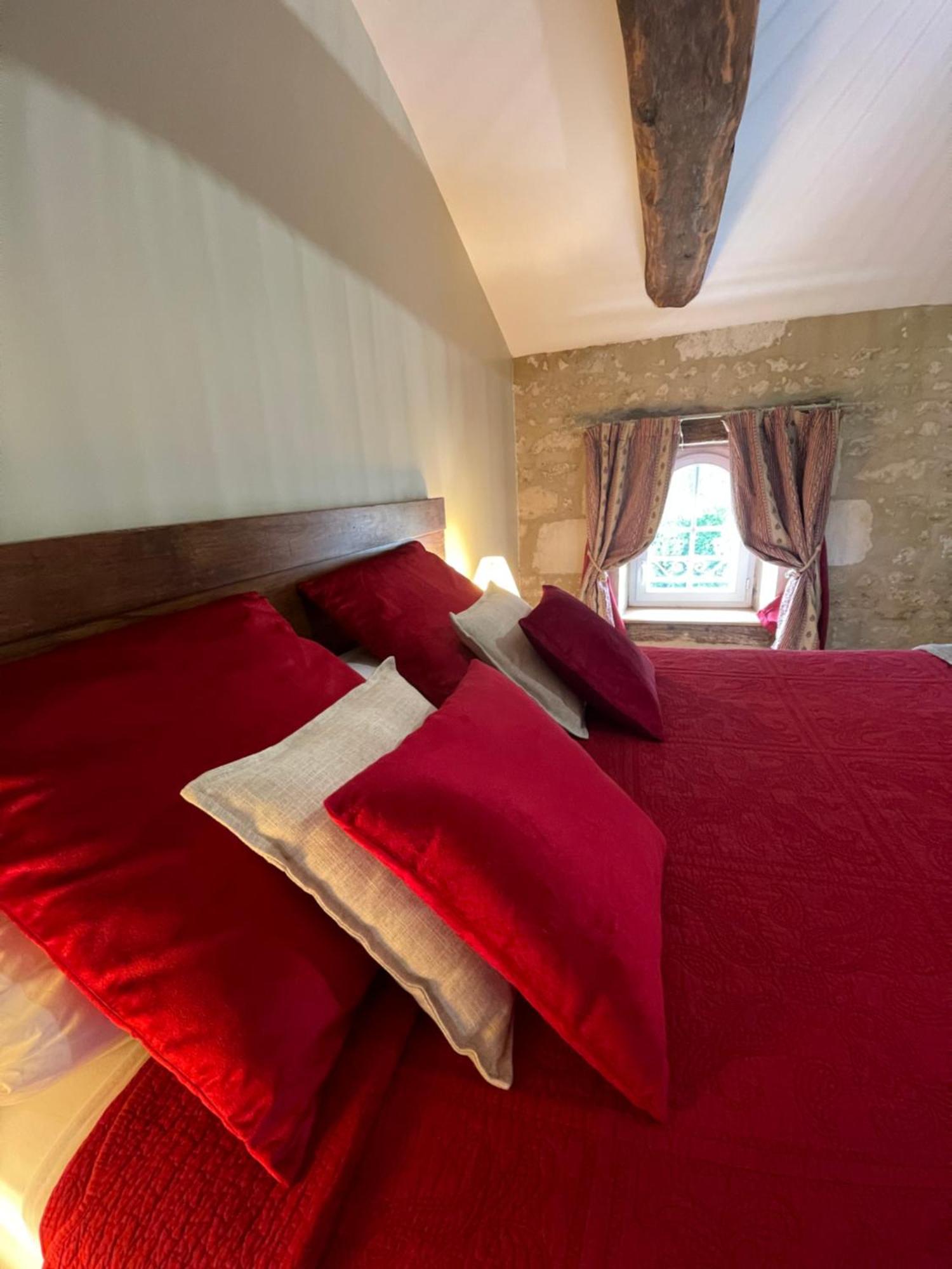 Chambres D'Hotes Le Tilleul Saint-Hilaire-des-Loges Exterior foto